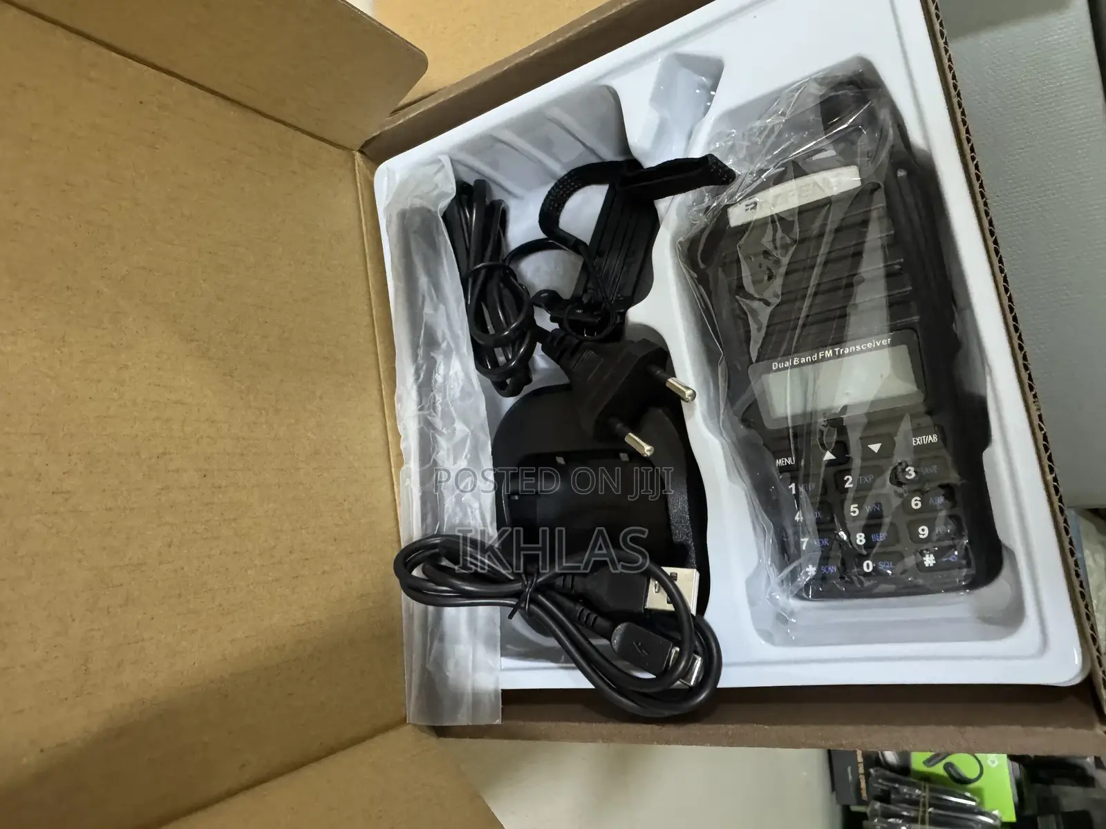 Baofeng Uv-82 Dual Band (Vhf/Uhf) Portable Two-Way Radio
