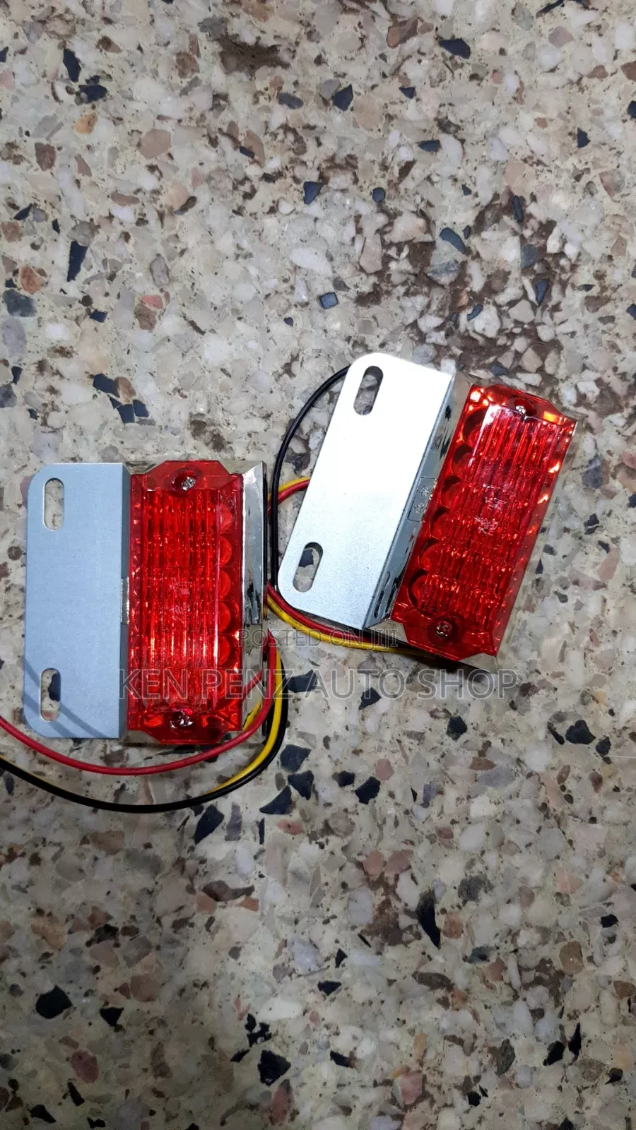 Spinner Led Side Light for Heavy Duty Trucks