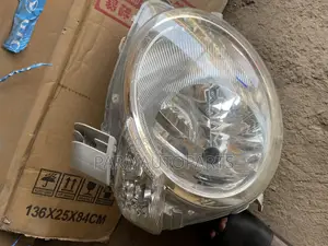 Sienta Headlight