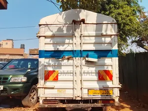 Isuzu Elf Box Body