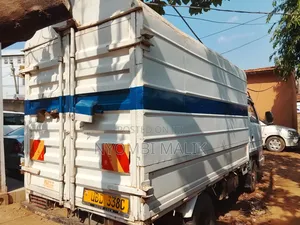 Isuzu Elf Box Body