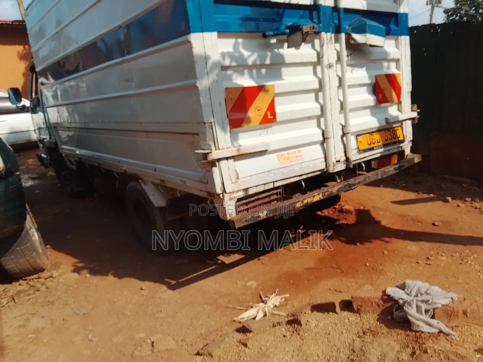 Isuzu Elf Box Body