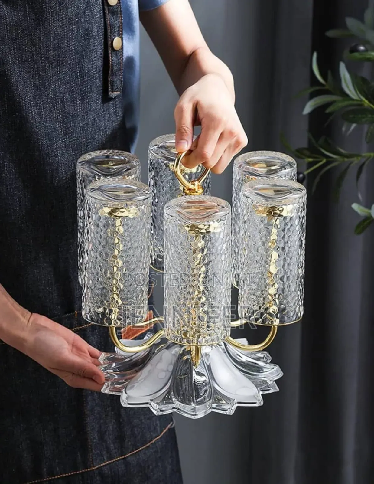 Gold/Silver Upside-Down Glass Holder