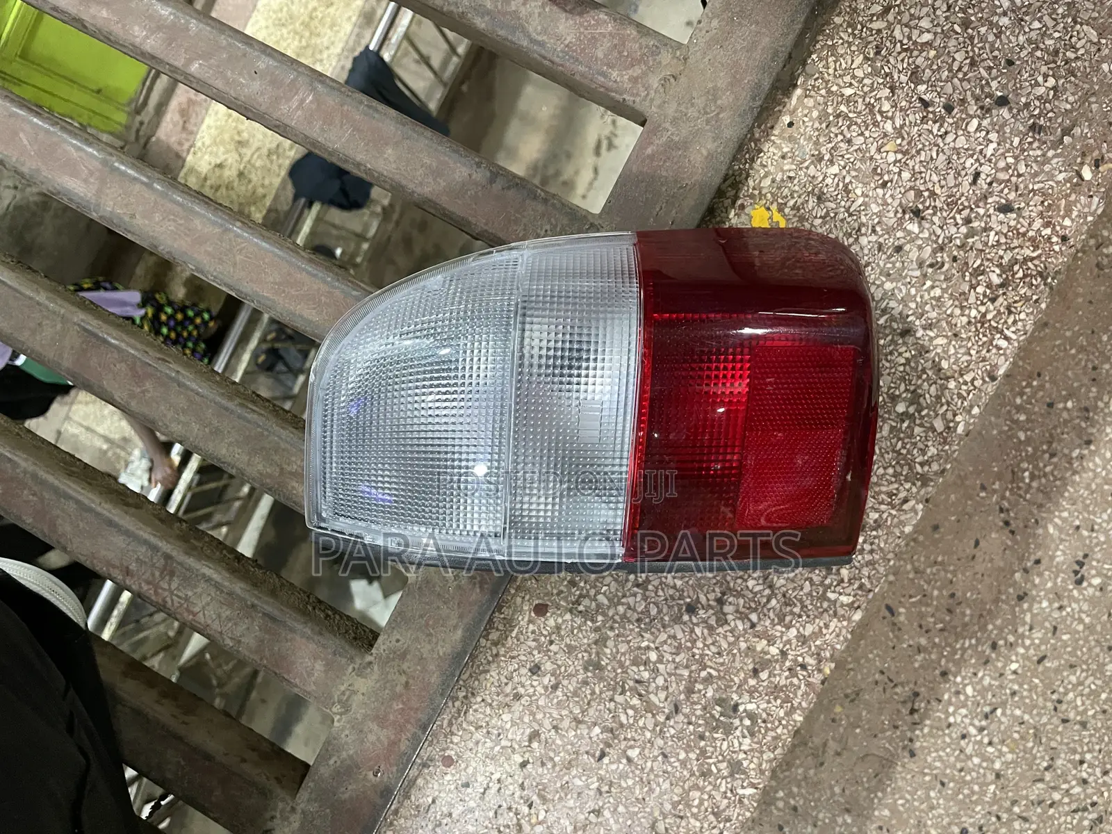 Colt Mitsubishi L200 Taillight