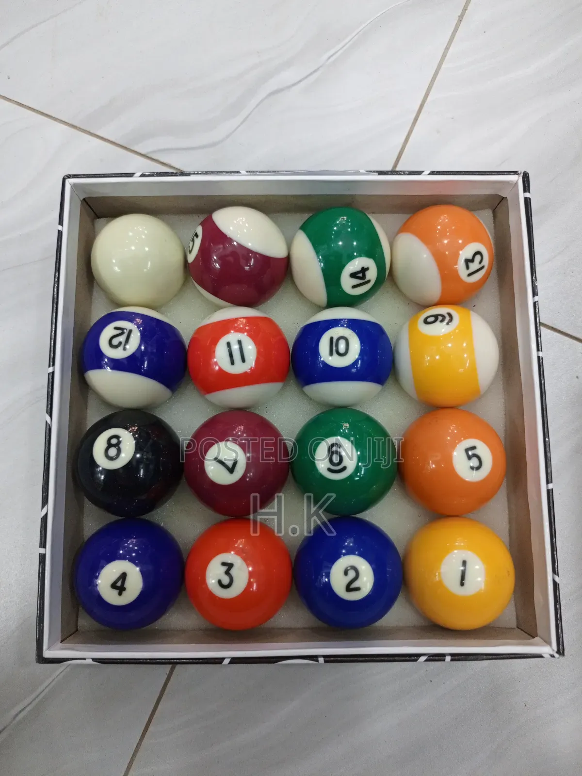 Set of Regulation-Size Billiard/Pool Balls,