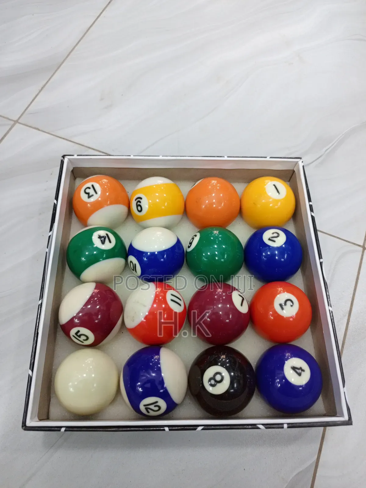 Set of Regulation-Size Billiard/Pool Balls,