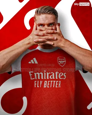 . Arsenal Jersey 25/26 Home Kit Players Version