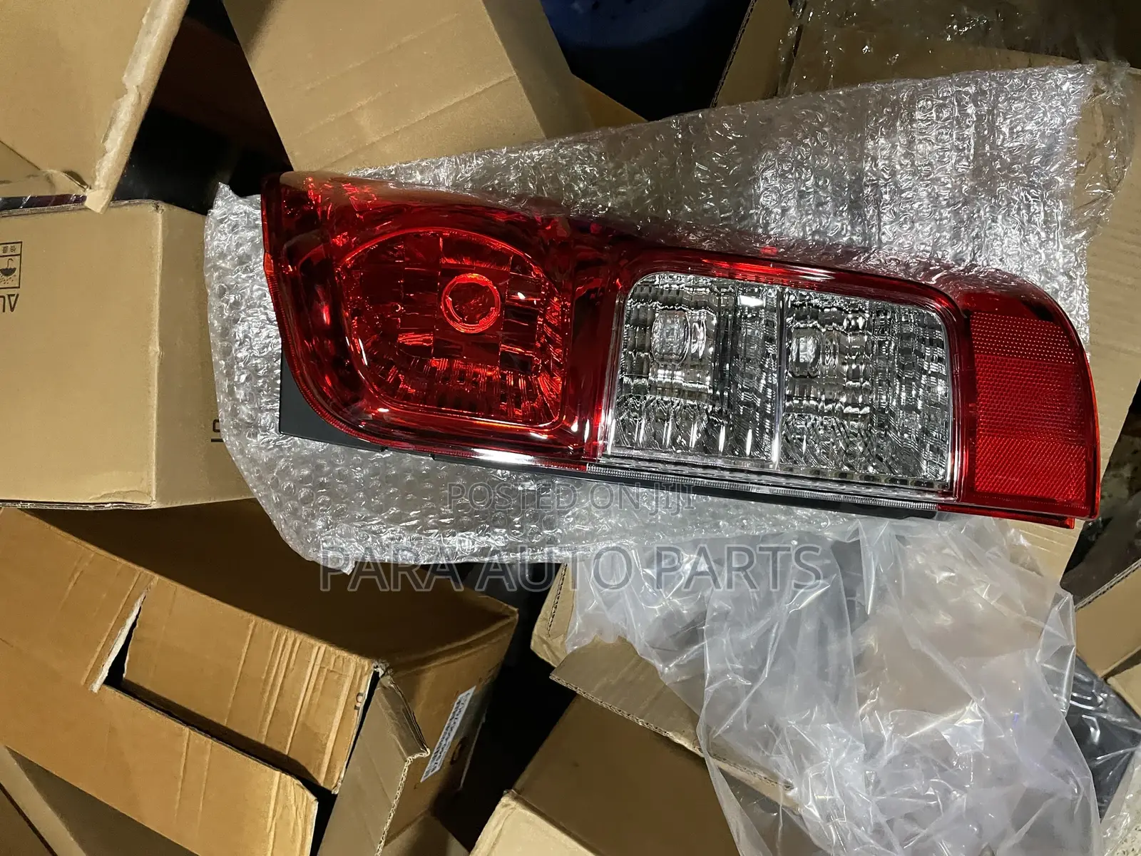 Nissan Urvan Nv350 Taillight
