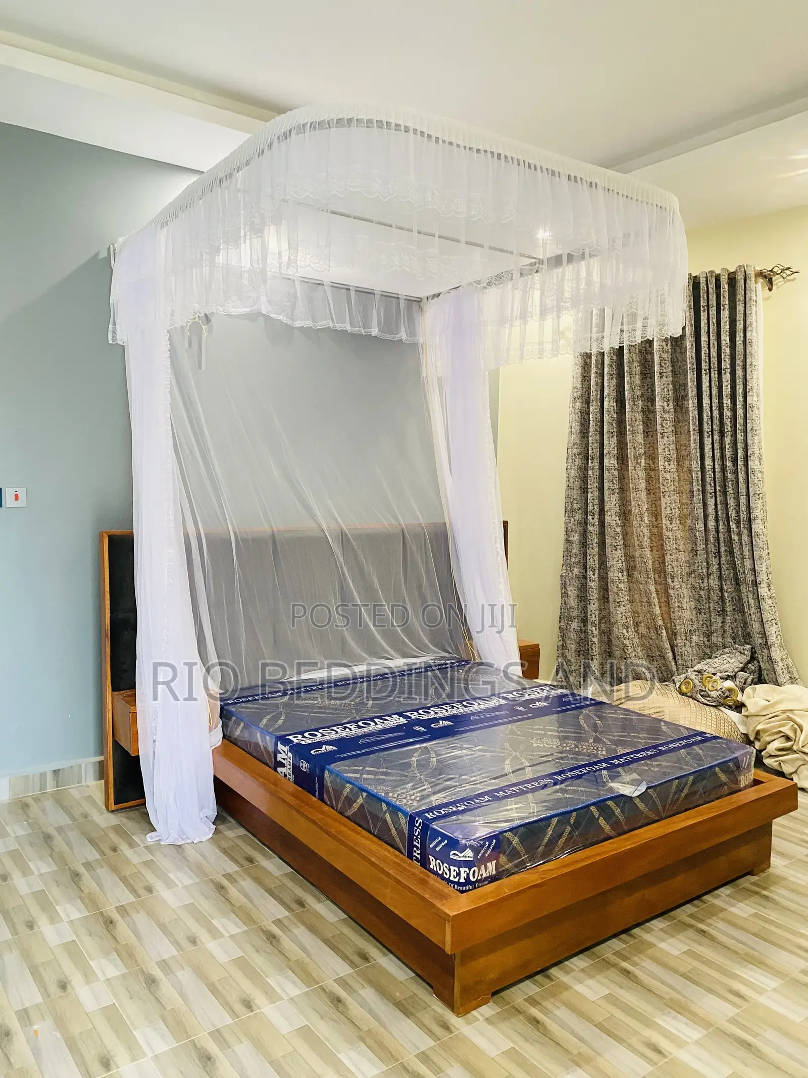 Wall Mount Mosquito Net / White Colour