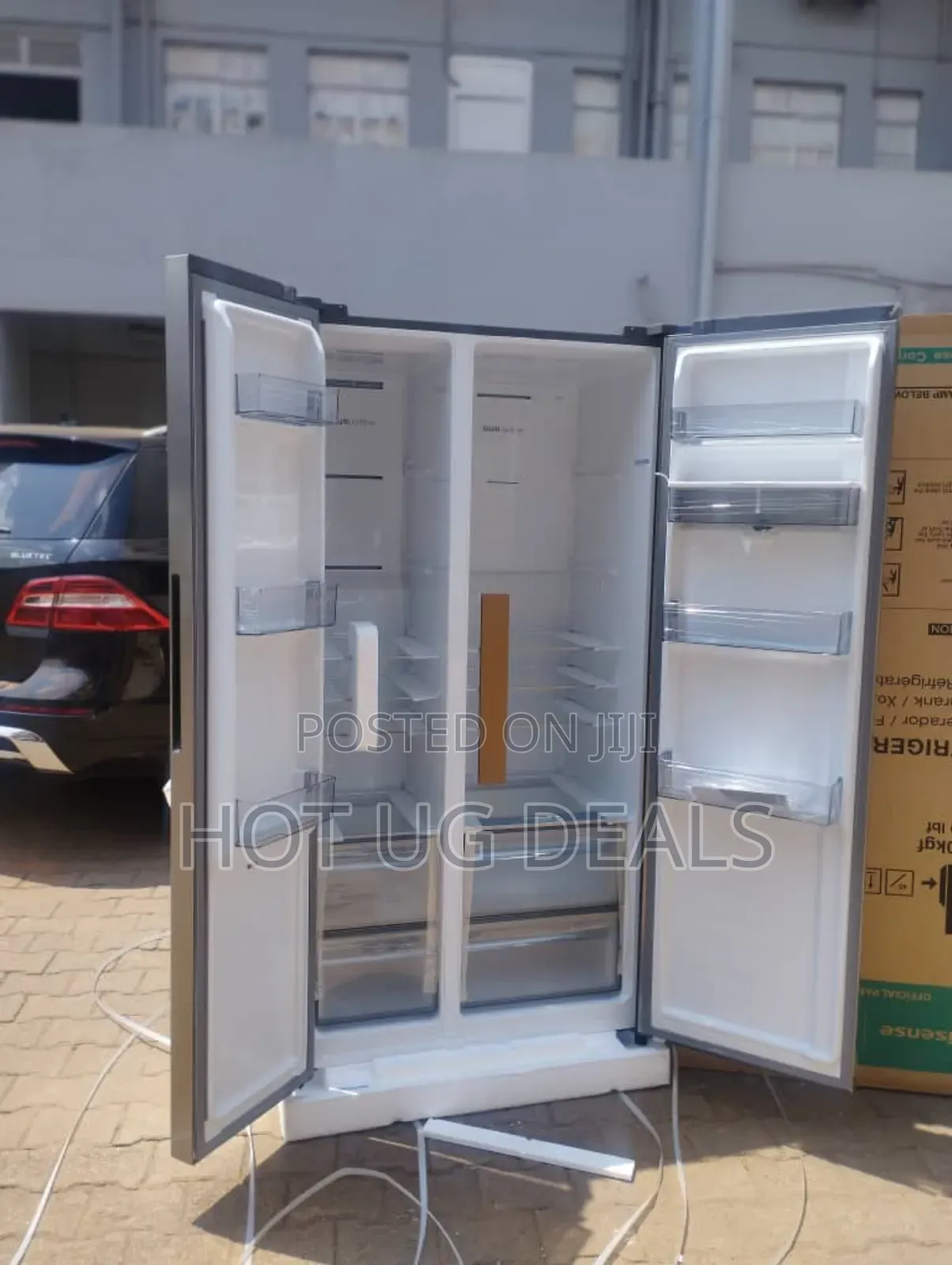 Hisense 750l Side By Side Fridge With Water Dispenser