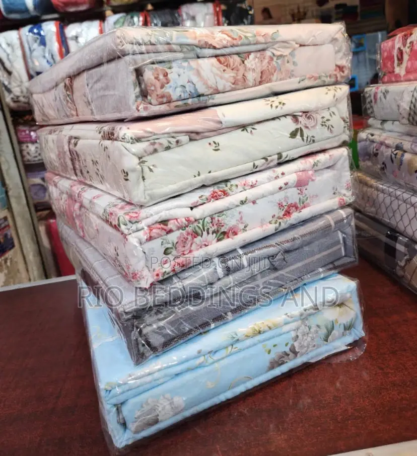 Duvet Cover Set With Zip / 4pics