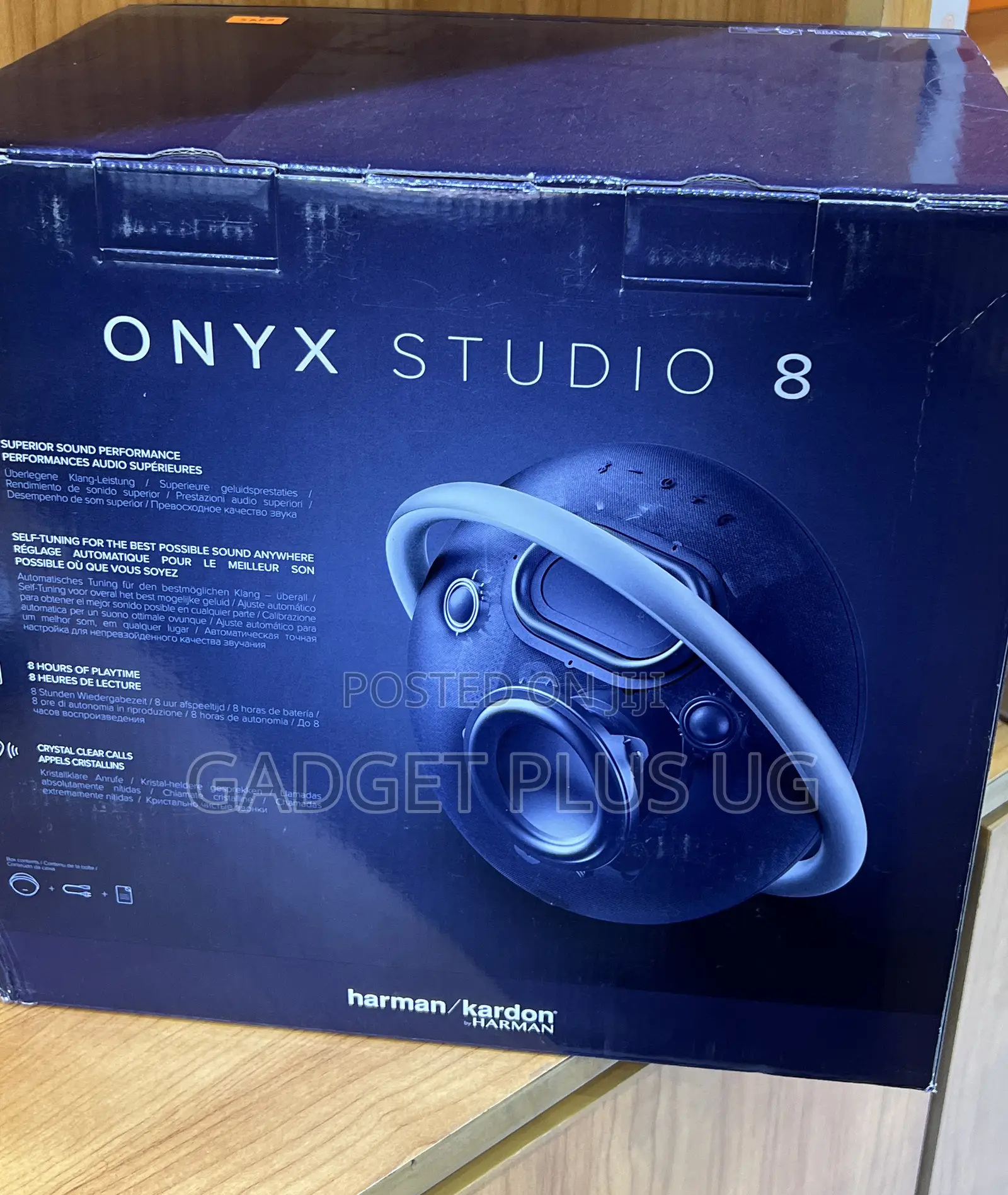 Onyx Studio 8