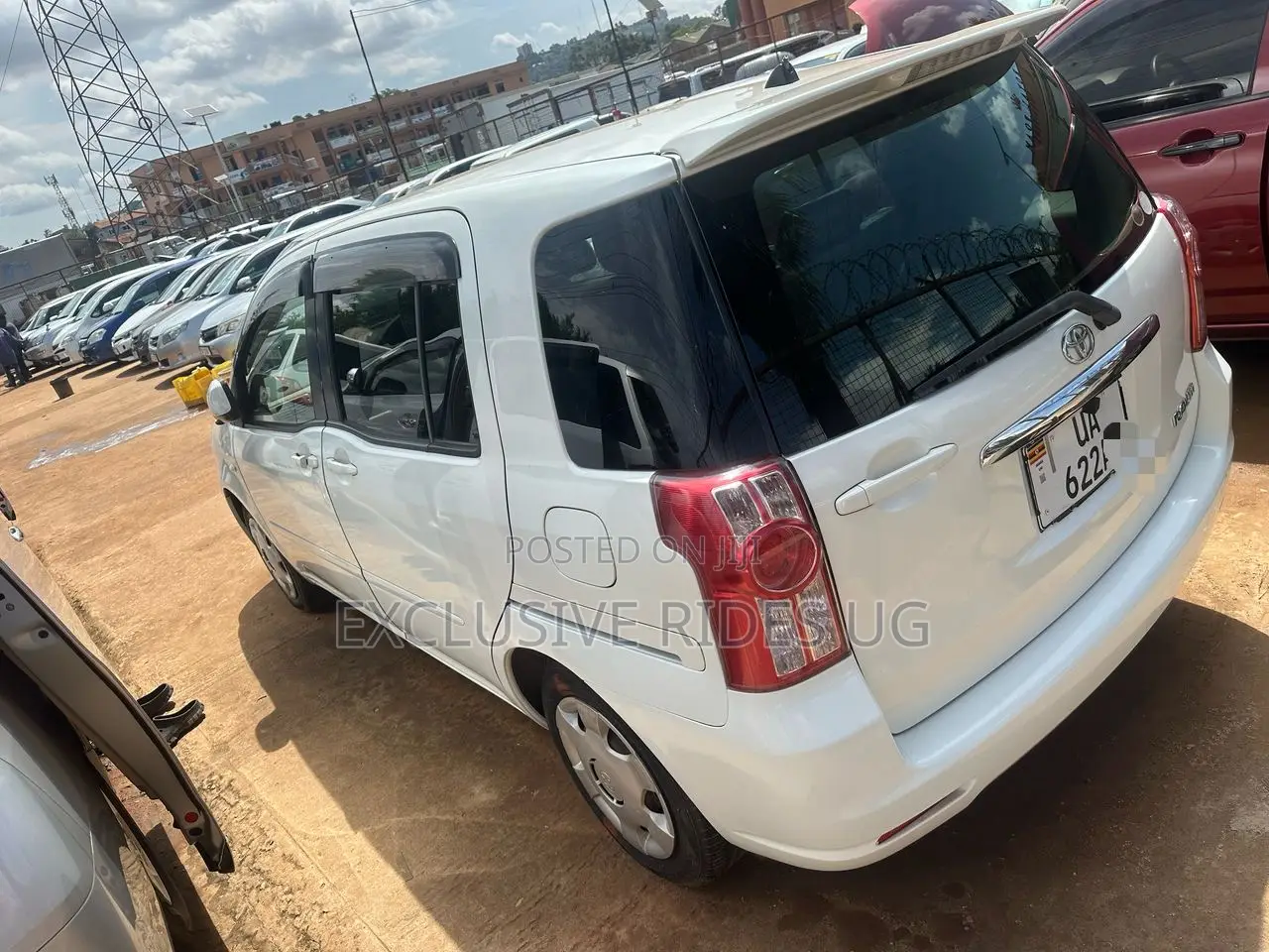 Toyota Raum 2010 White
