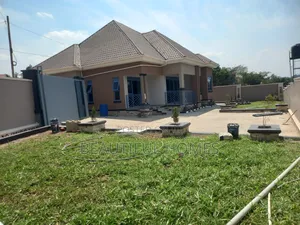 Furnished 4bdrm House in Kira for sale