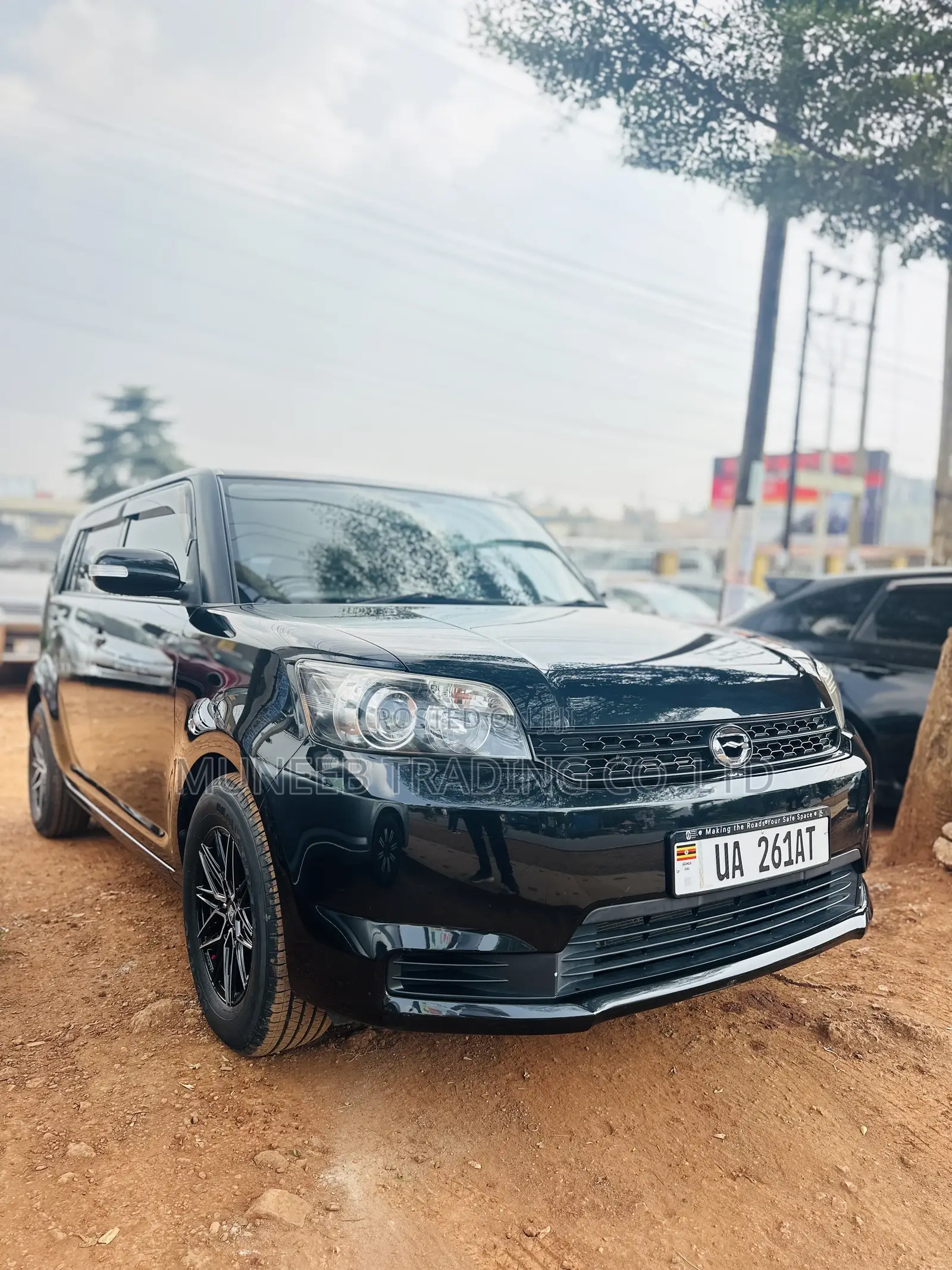 Toyota Corolla Rumion Hatchback 1.8 FWD 2011 Black