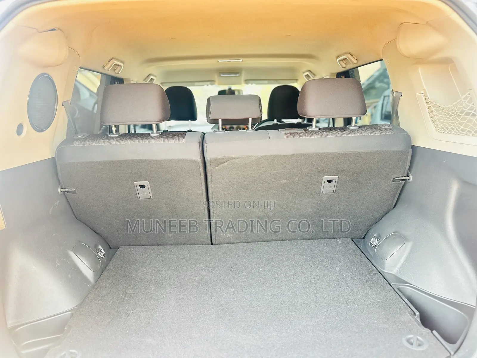 Toyota Corolla Rumion Hatchback 1.8 FWD 2011 Black