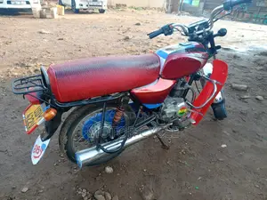 Bajaj Boxer 100 2015 Orange