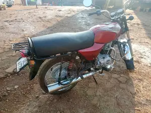 Bajaj Boxer 100 2021 Red