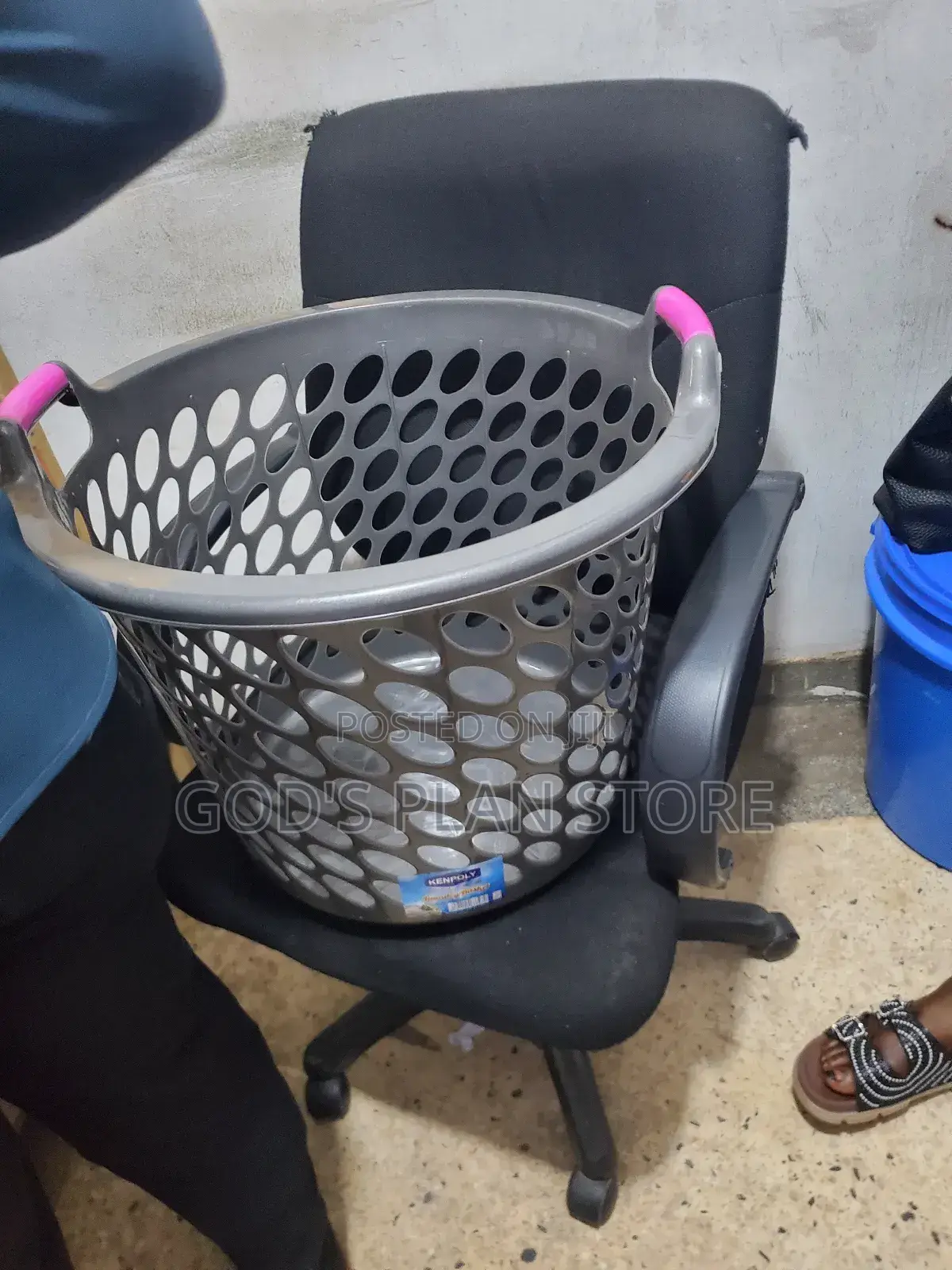 Kenpoly Plastic Loundary Baskets