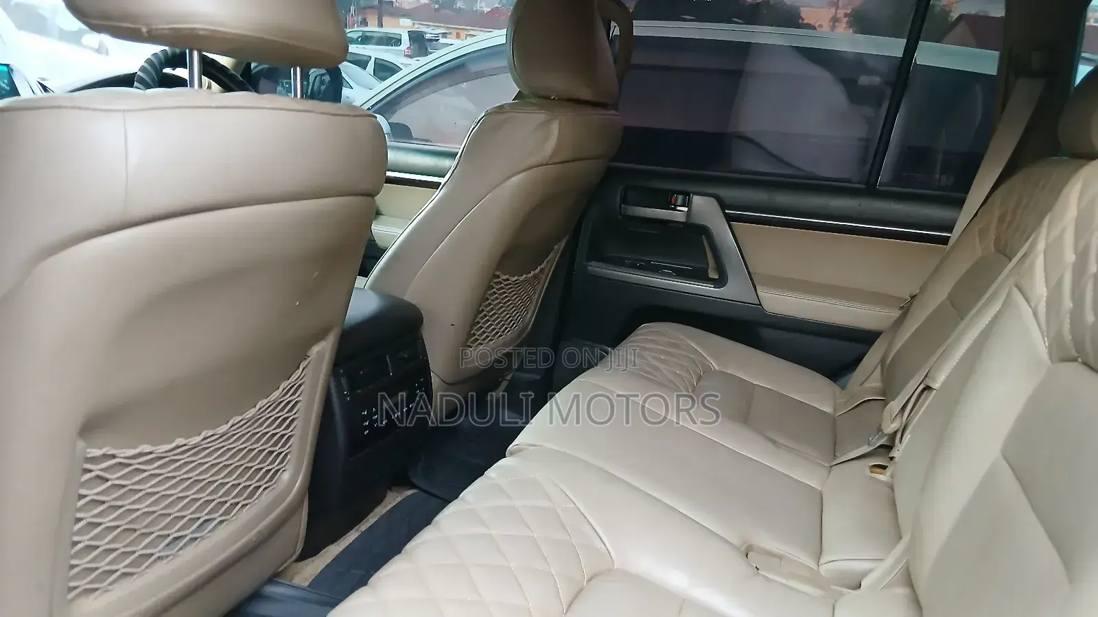 Toyota Land Cruiser Prado 2011