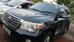 Toyota Land Cruiser Prado 2011