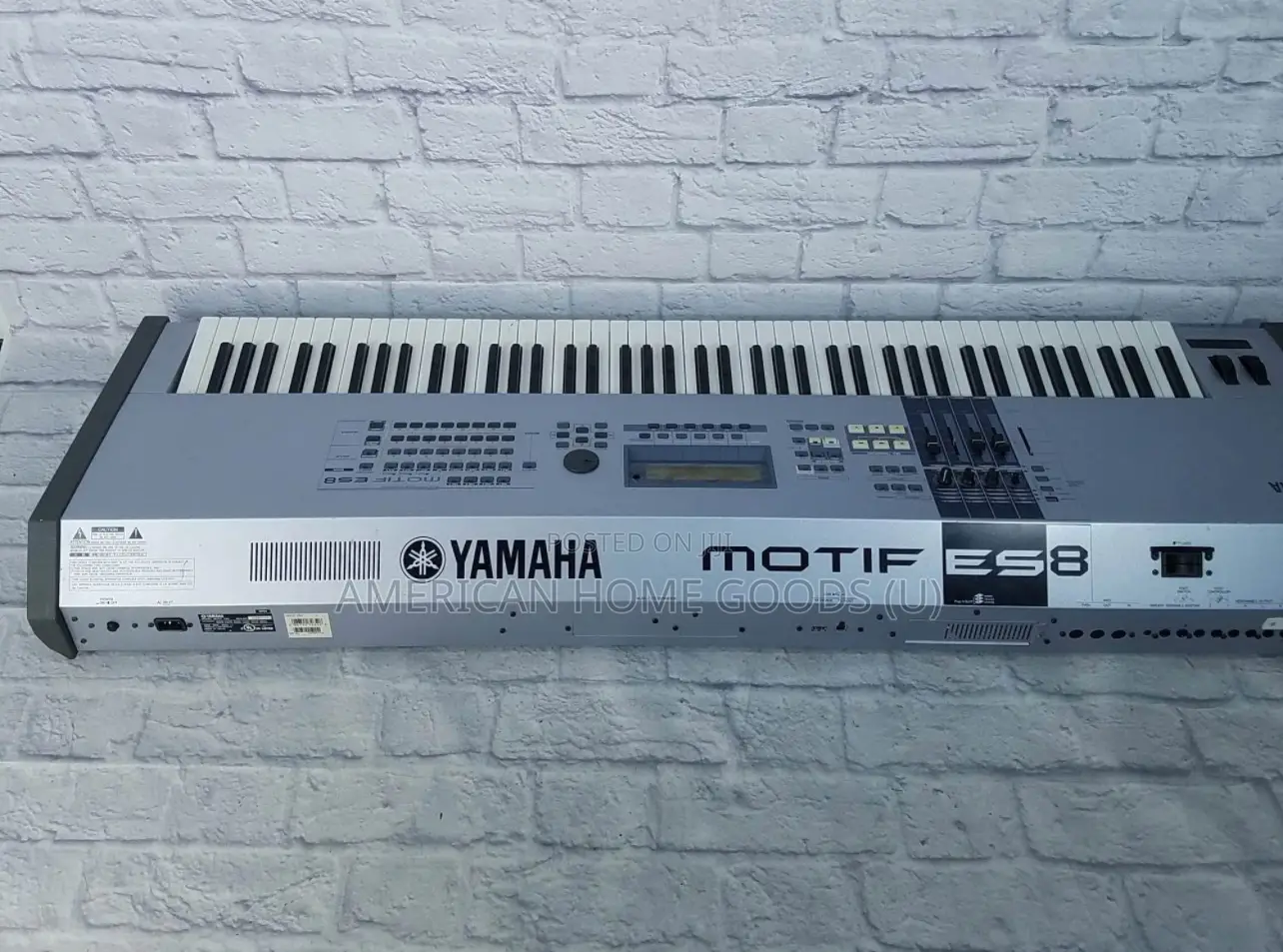 Yamaha Motif Es8, Weighted 88-keys Professional Keyboard