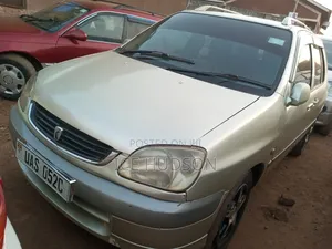 Toyota Raum 2002 Teal