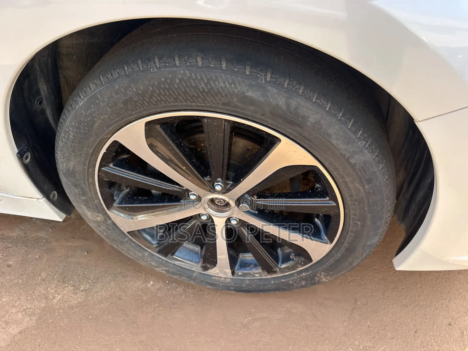Subaru Legacy 2.5i Premium AWD 2016 White