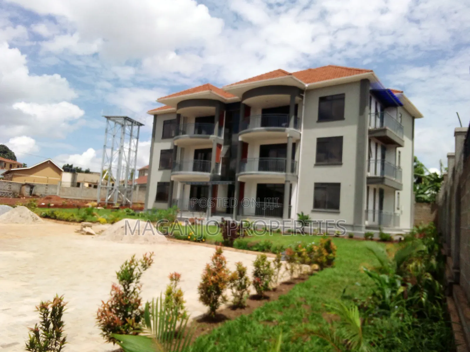 2bdrm Block of Flats in Buwate, Kira for rent