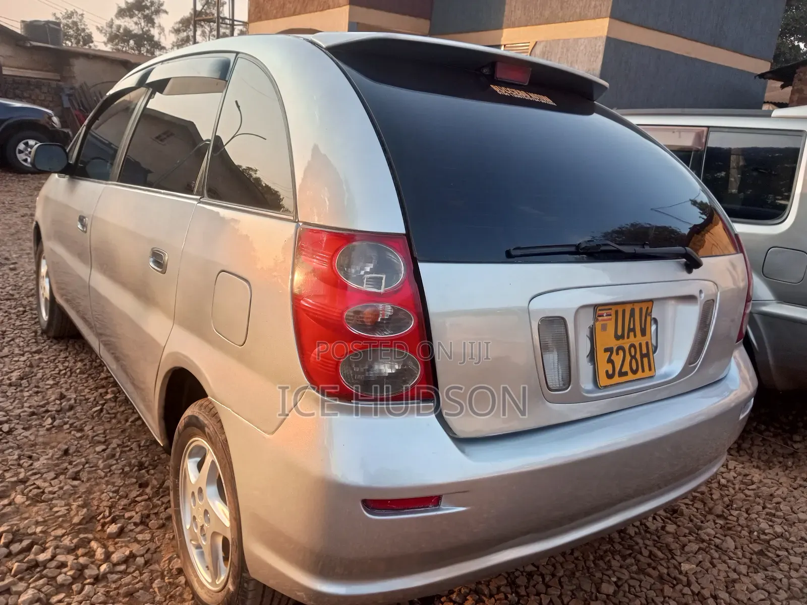 Toyota Nadia 1999 Silver