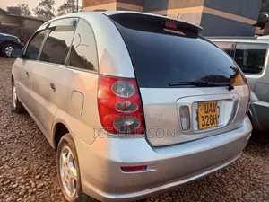 Toyota Nadia 1999 Silver