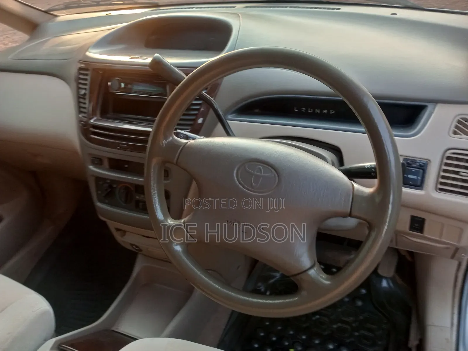 Toyota Nadia 1999 Silver