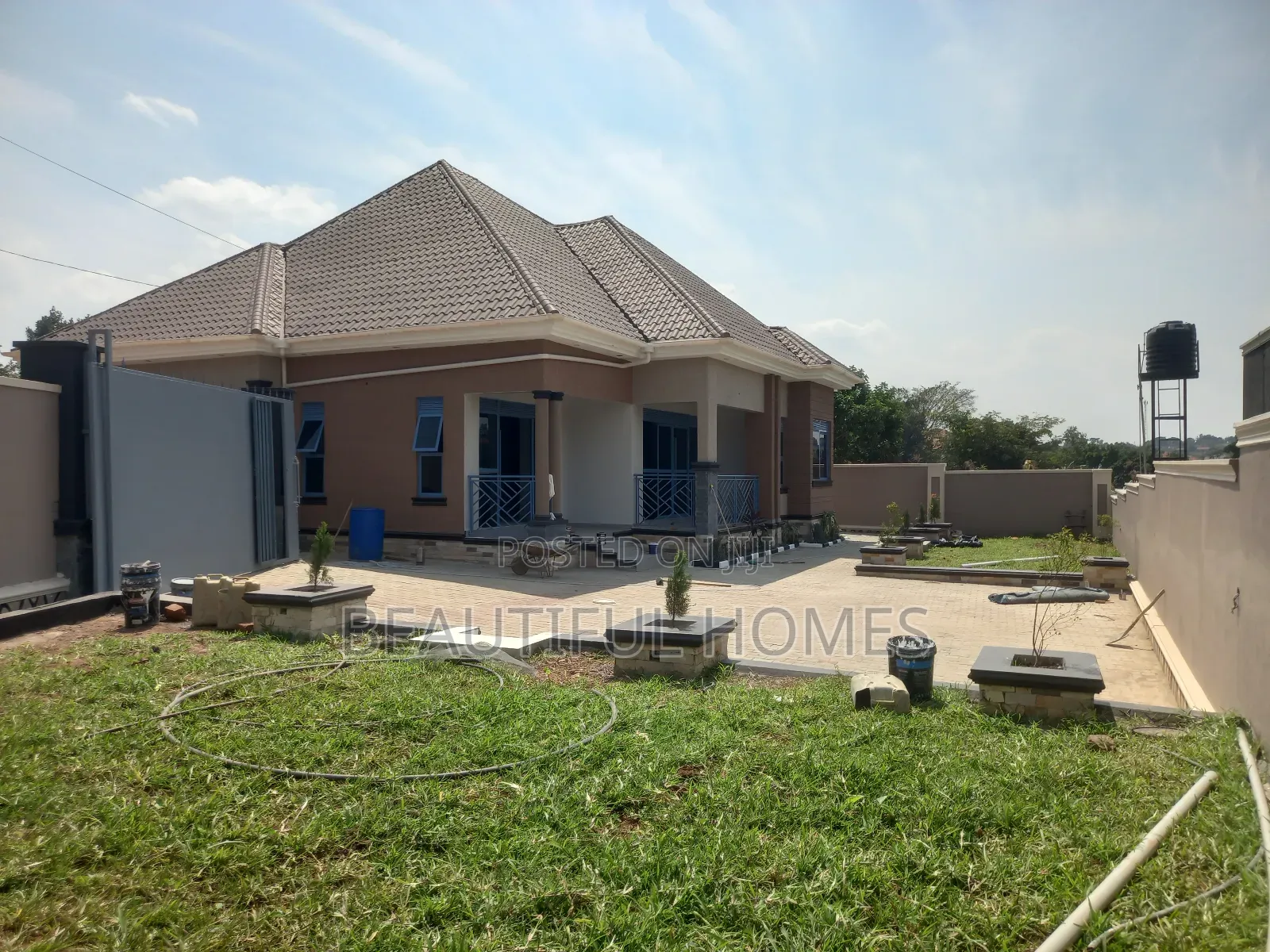 Furnished 4bdrm House in Kira for sale