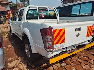 Foton Sup 2012 White