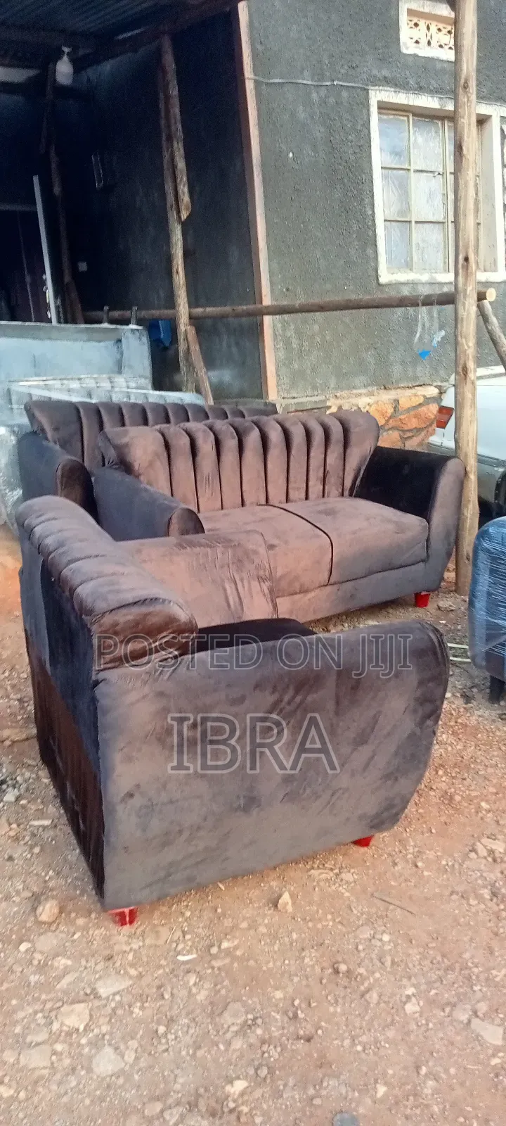 A Brown Five Seater Sofa Set With Good Material