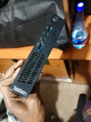 Desktop Computer Lenovo ThinkCentre 24 4GB Intel Core I5 HDD 320GB