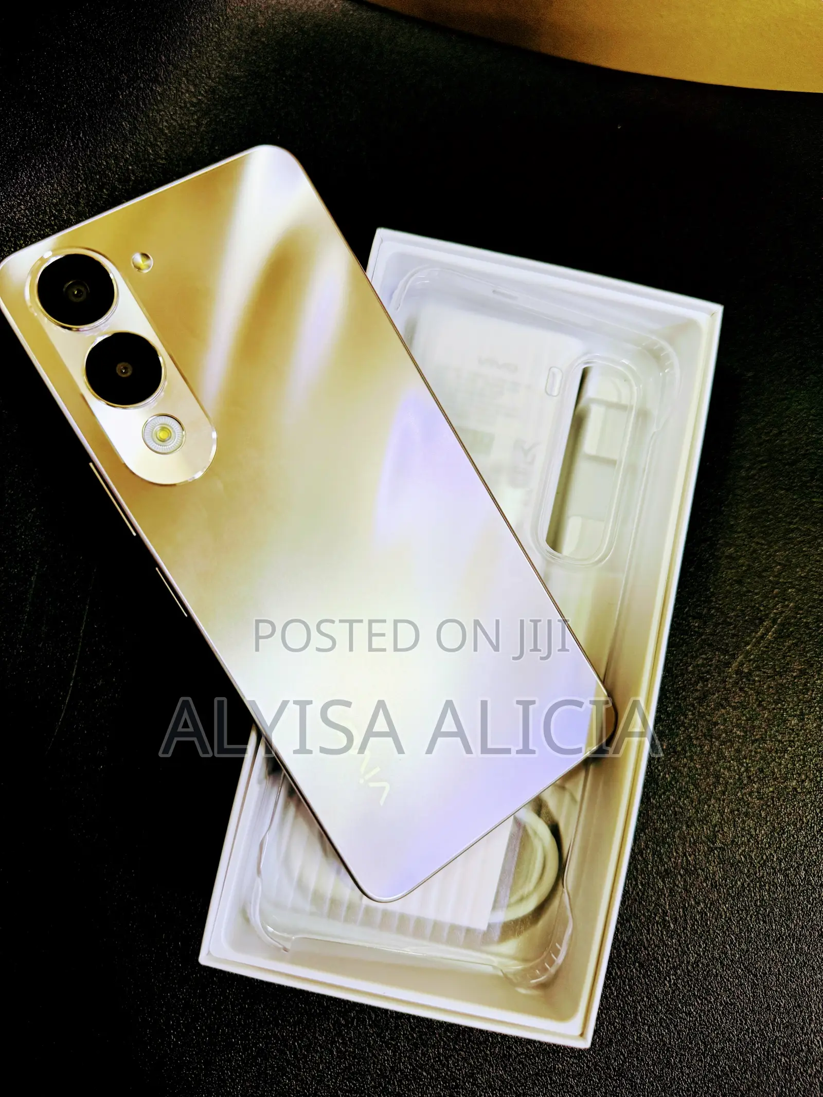 Vivo Y04 64 GB Gold