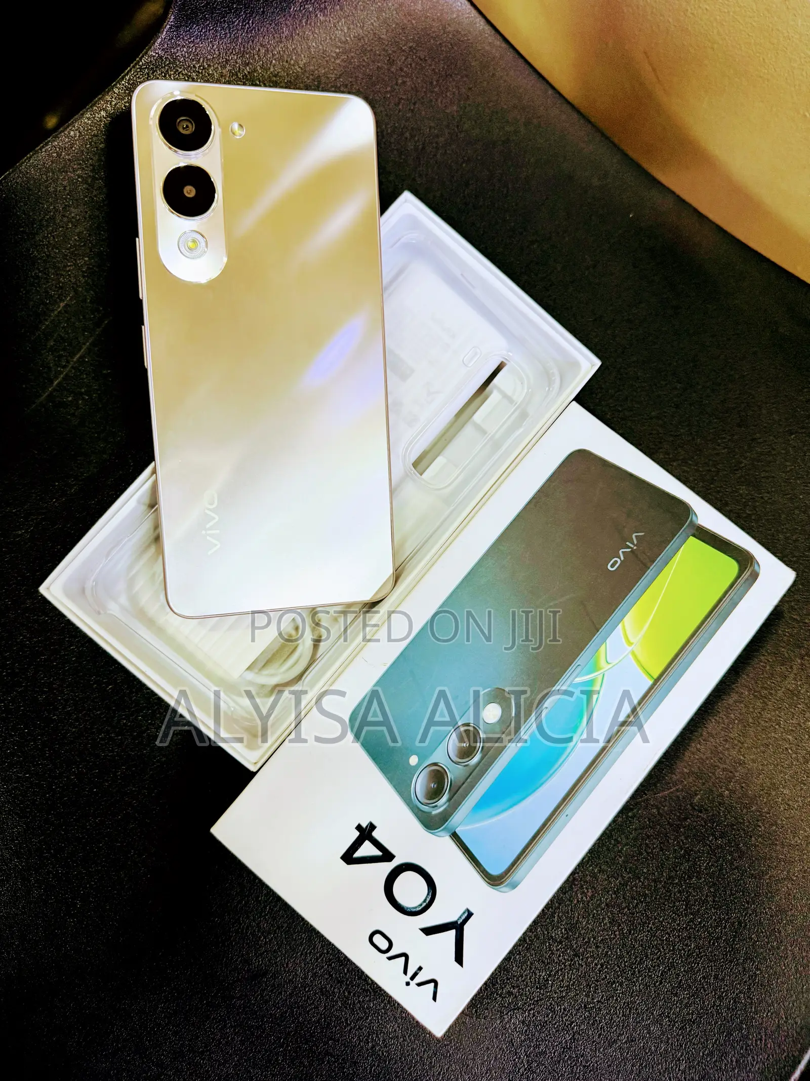 Vivo Y04 64 GB Gold