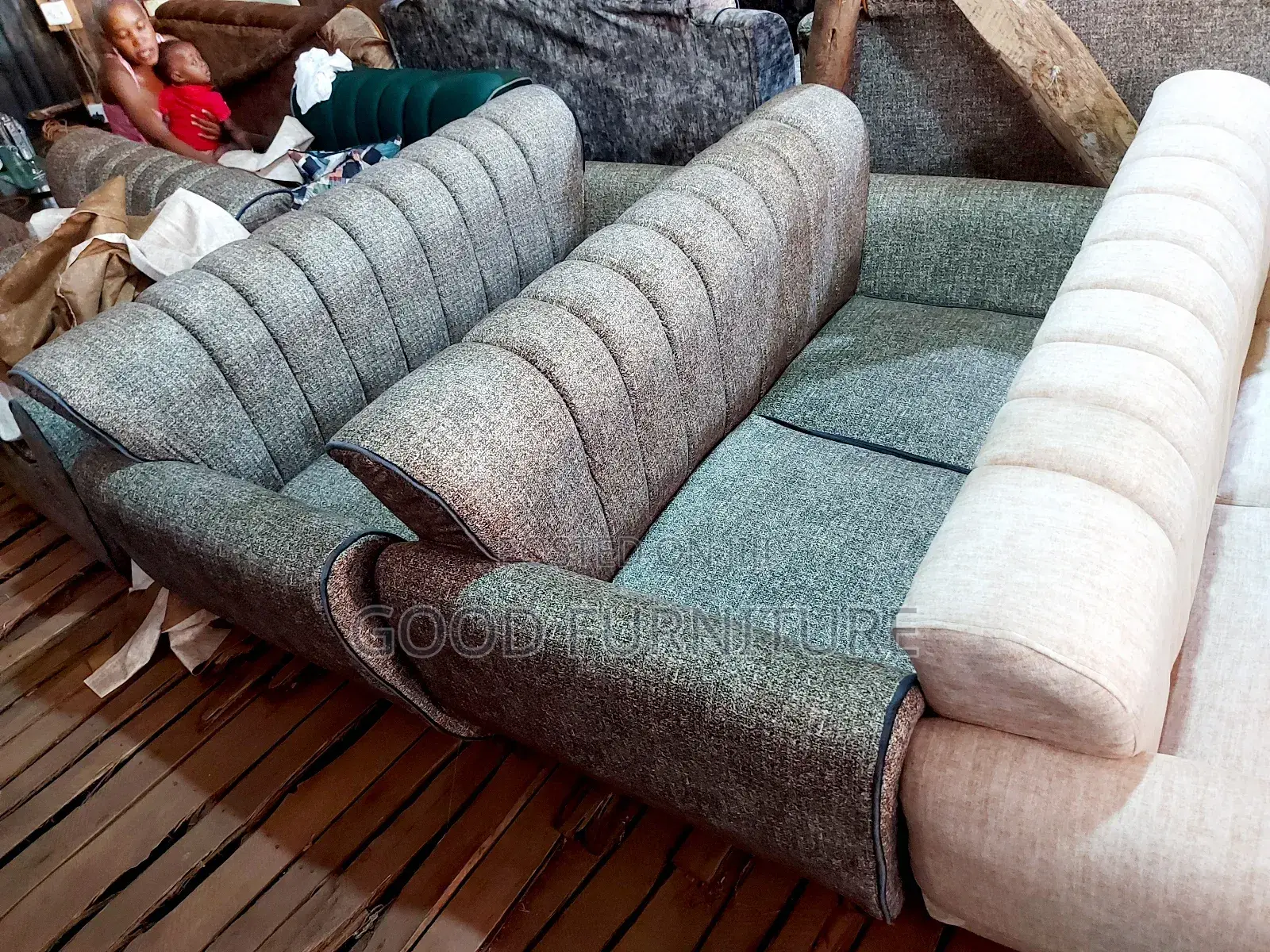 Eexecutive Five Seaters Sofas Set