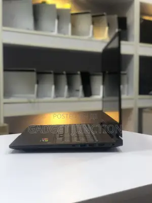 New Laptop HP Victus 15 16GB AMD Ryzen 7 SSD 1T