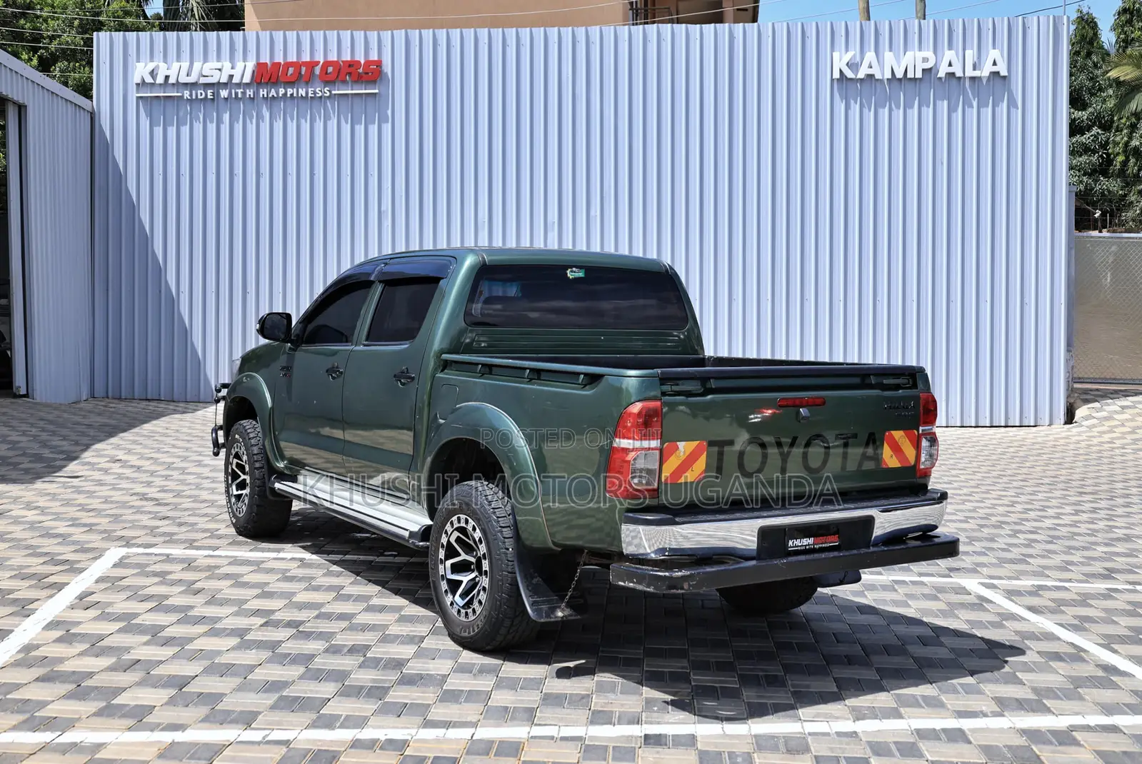 Toyota Hilux 2010 Green
