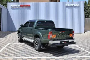 Toyota Hilux 2010 Green