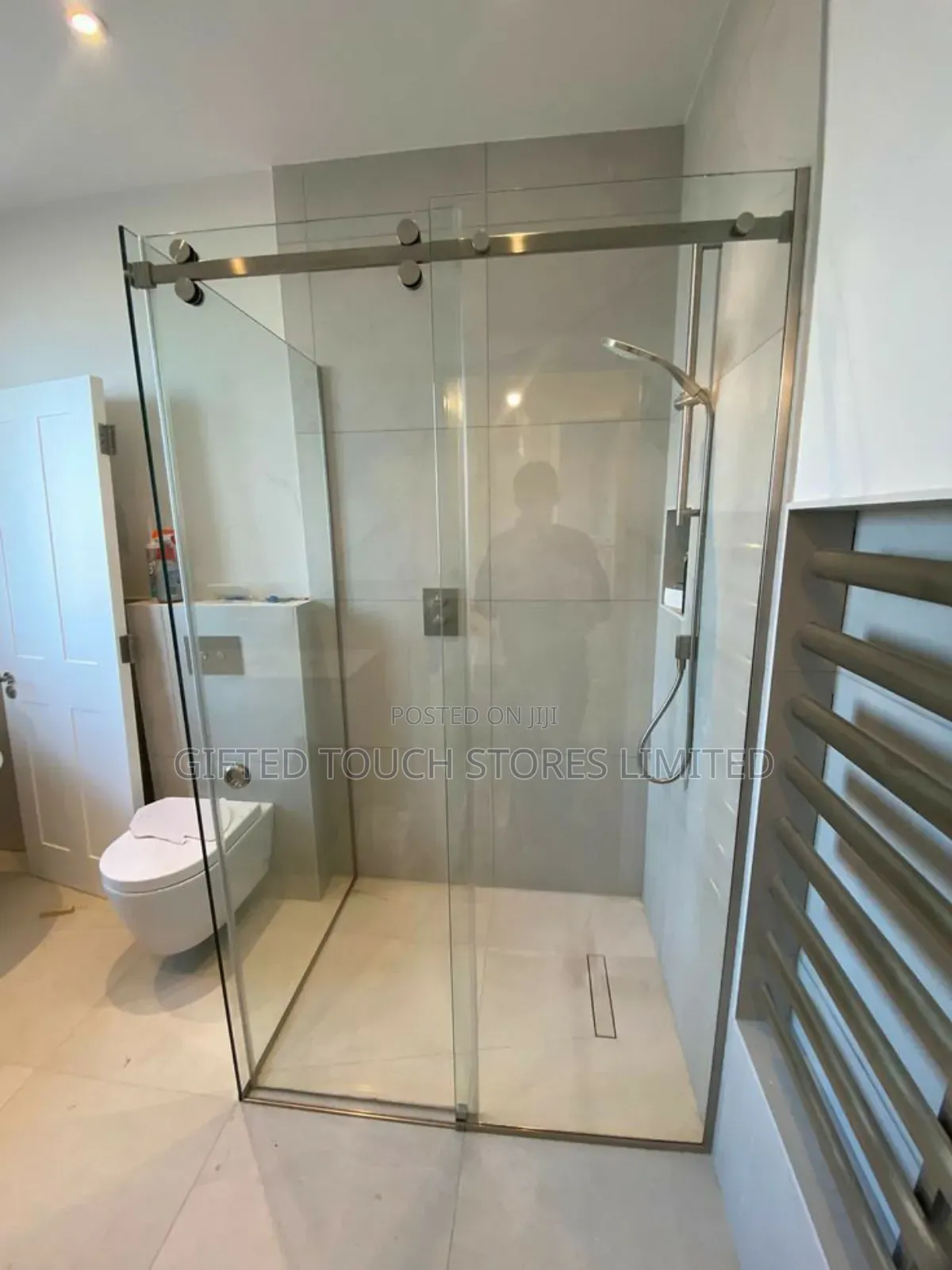 Mordern Glass Cabin