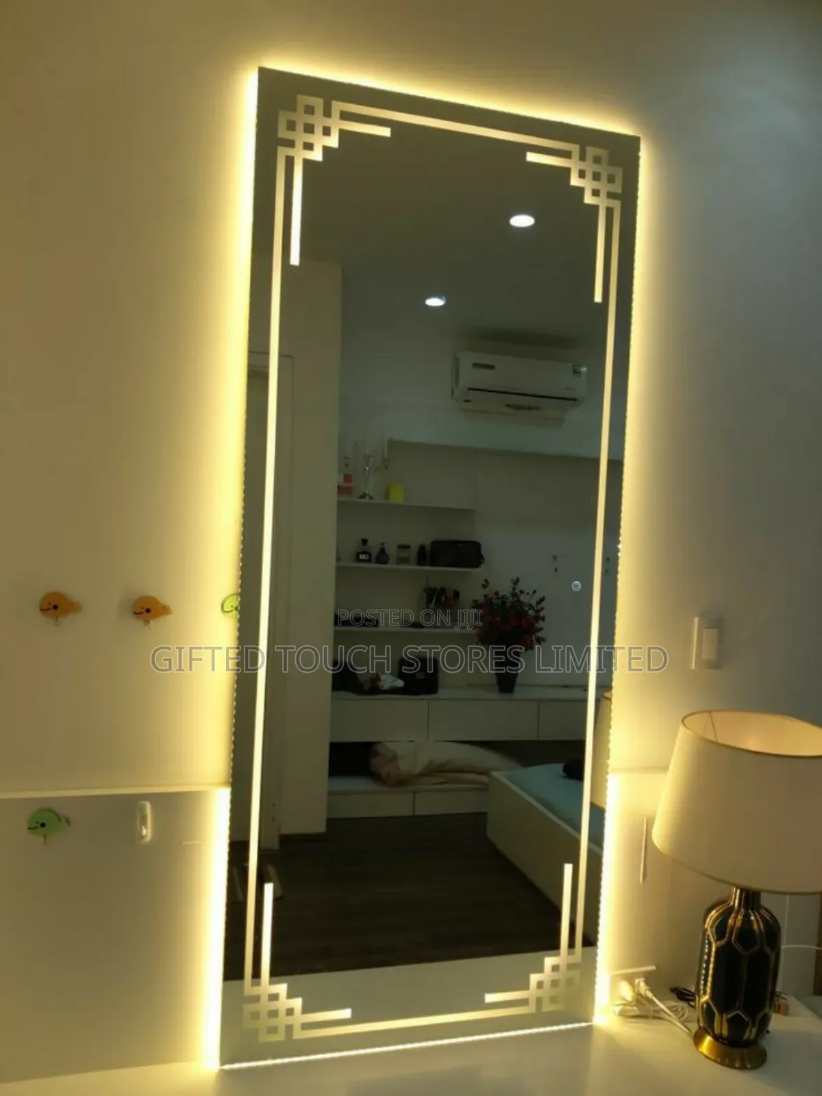 Stripped Mirror