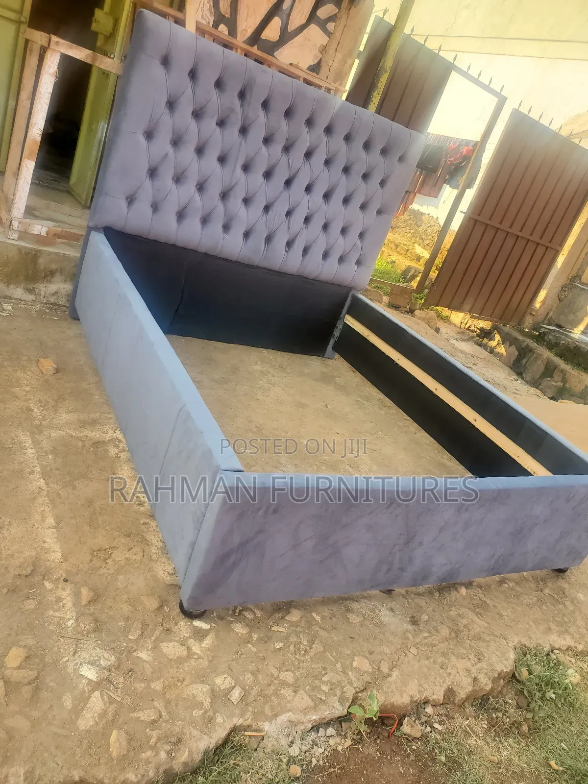 Five by Six Bed Dark Gray