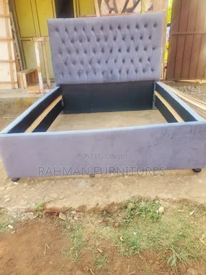 Five by Six Bed Dark Gray