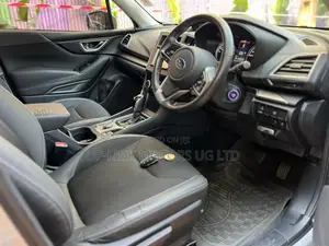Subaru Forester 2019 Silver