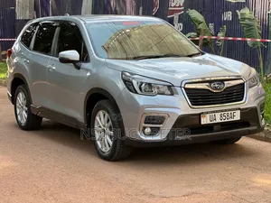 Subaru Forester 2019 Silver