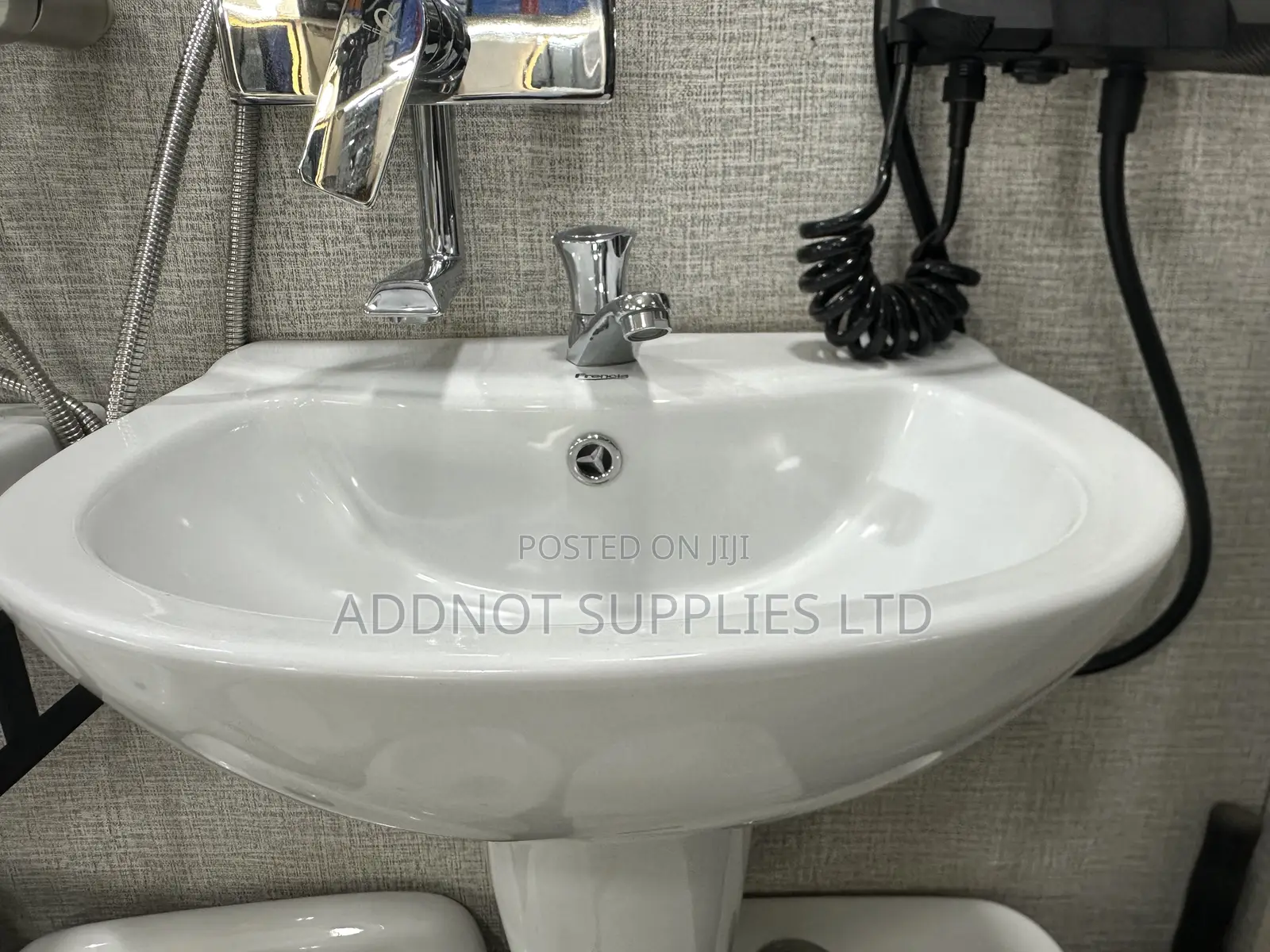 Half Pedal Handwash Basin