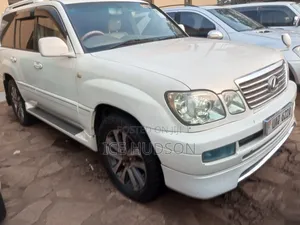 Toyota Land Cruiser 2013 White